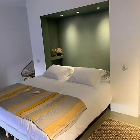 Falcone Marinu ***** * Kamiesch