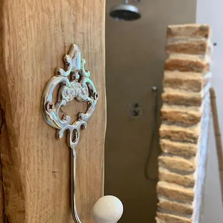 Falcone Marinu ***** *