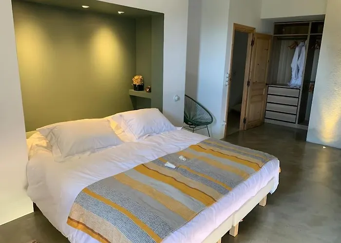 Falcone Marinu ***** * Kamiesch