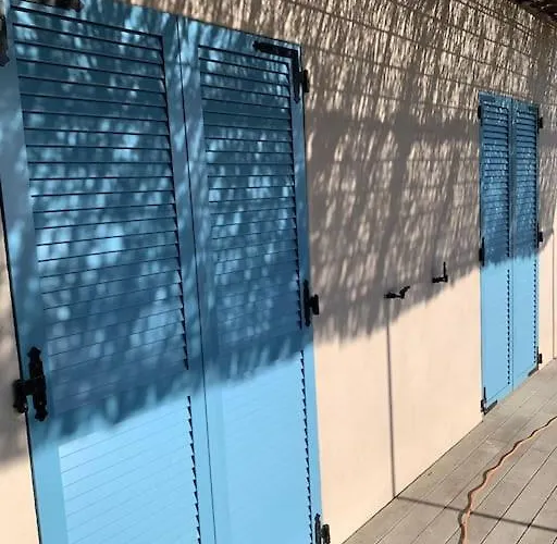 Vila Falcone Marinu ***** *