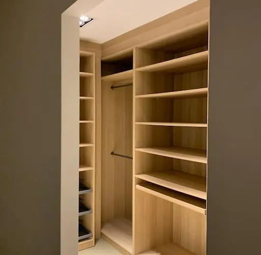 Falcone Marinu ***** Vila