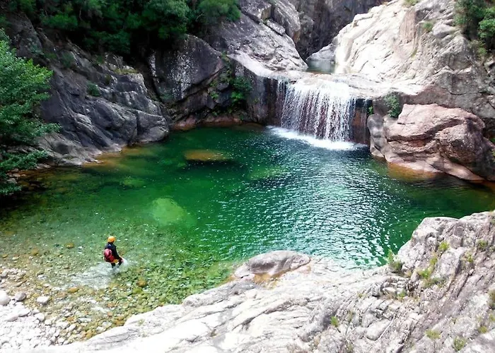 Falcone Marinu ***** Vila