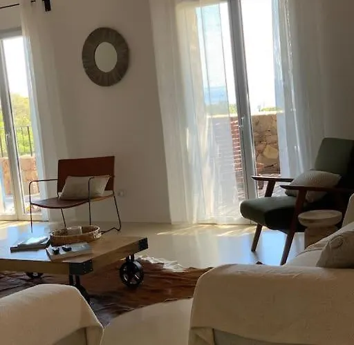 Falcone Marinu ***** * Kamiesch